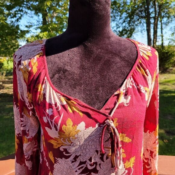 Lucky  Ladies Boho Peasant Pullover Vneck Floral Long Sleeve Top,  XS - Picture 3 of 14